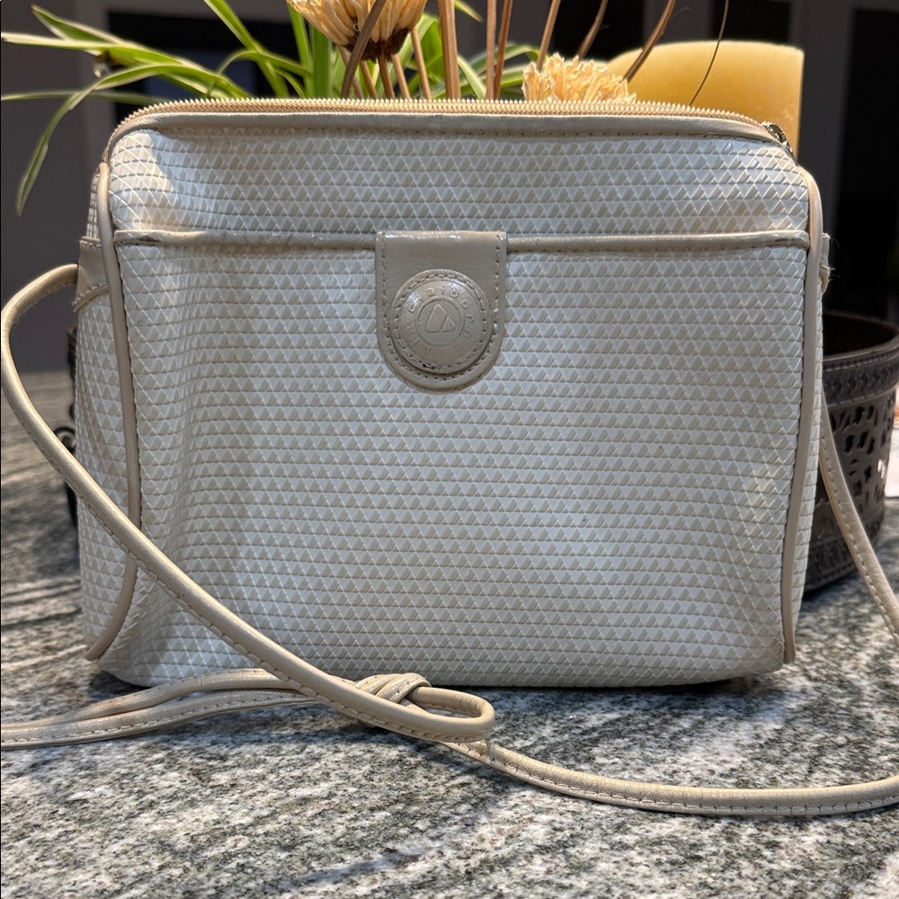 Liz Claiborne Textured Cream Crossbody Bag